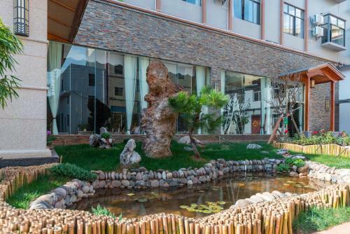 Yunxianju Tea Culture Theme Hotel