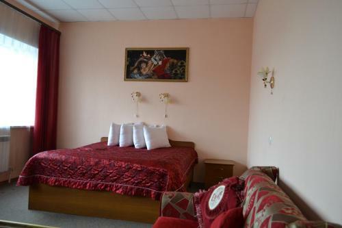 Yakhont Hotel