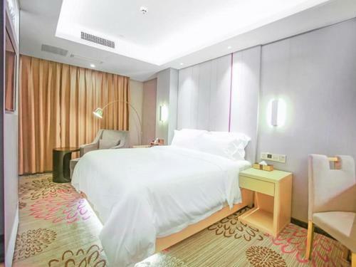 Lavande Hotel Nanchang Bayi Square Branch