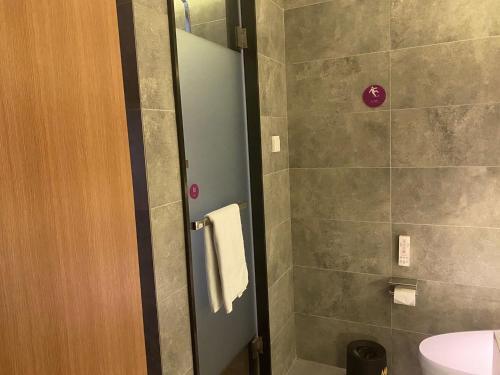 Myfeel Hotel (Ningbo Tianyi Square)