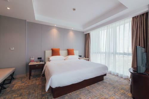 Zhenhe Hotel