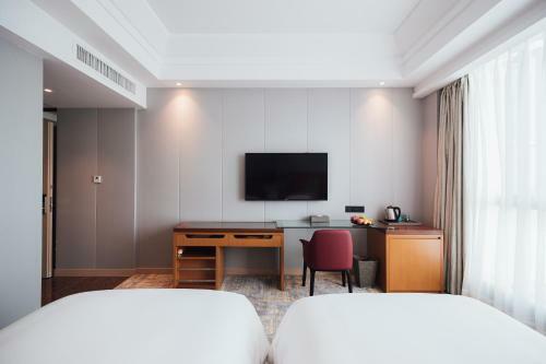 Zhenhe Hotel