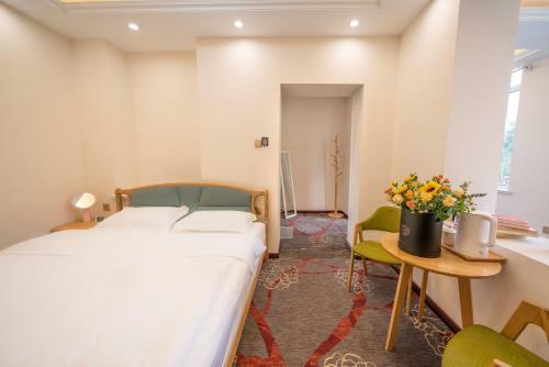 Qingdao Top Yunyin Homestay