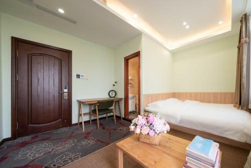 Qingdao Top Yunyin Homestay