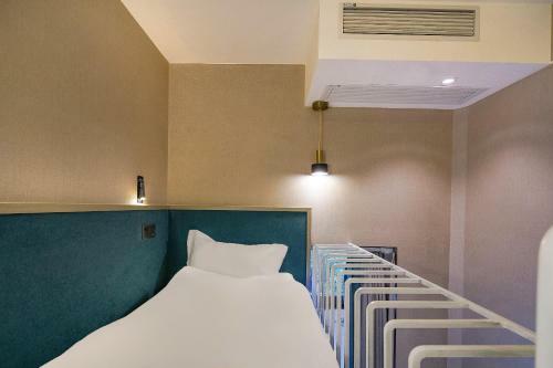 Mengguo Hotel Zhuqiao Town