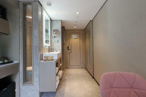 Mengguo Hotel Zhuqiao Town