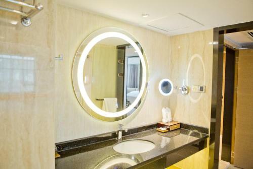 Lavande Hotels�shenzhen Shiyan Bus Terminal