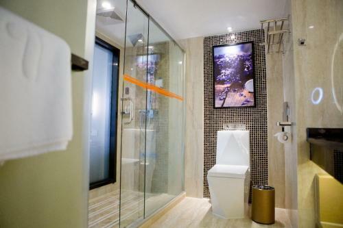 Lavande Hotels�shenzhen Shiyan Bus Terminal