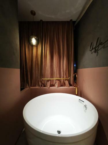 Black Gold Factory Boutique Design Hotel