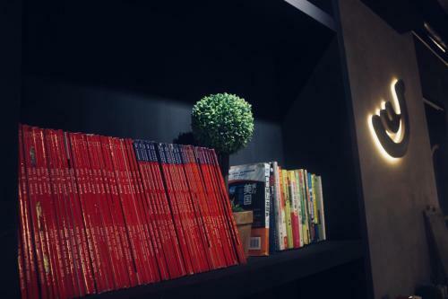 Black Gold Factory Boutique Design Hotel