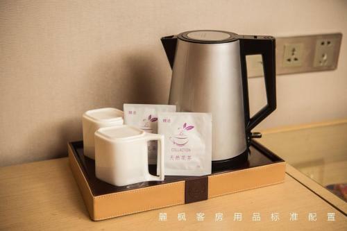 Lavande Hotels Weihai Weigao Square Branch