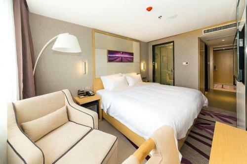 Lavande Hotels Weihai Weigao Square Branch