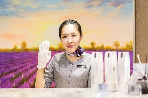 Lavande Hotels Weihai Weigao Square Branch