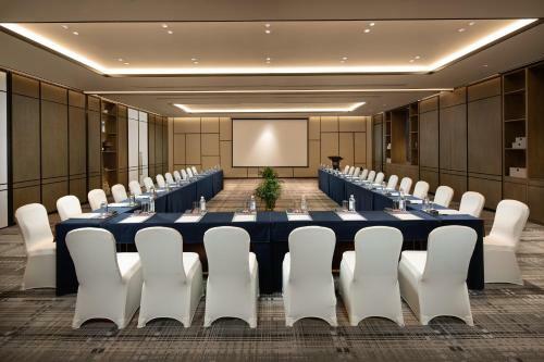 Crowne Plaza Wuzhen, An Ihg Hotel
