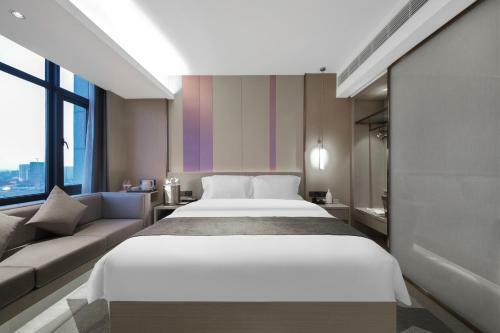Lavande Hotel Wuhan Optics Valley Technology Exhibition Center