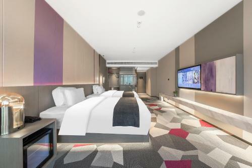 Lavande Hotel Wuhan Optics Valley Technology Exhibition Center