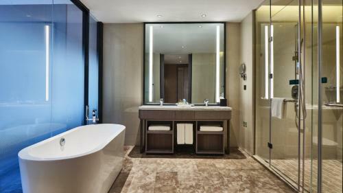 Holiday Inn Xining Hot-spring, An Ihg Hotel