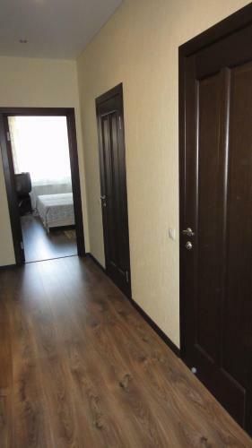 Villa 4 Bedroom Cottage At Sbornaya Str.