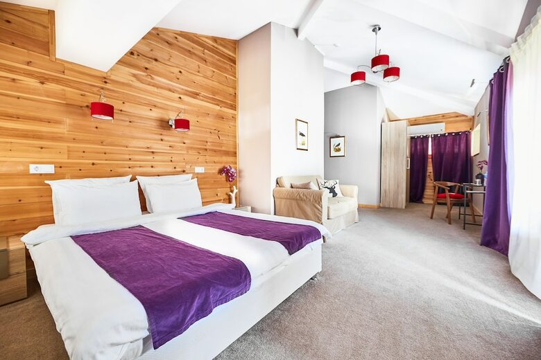 Hostal Park Chalet Residence