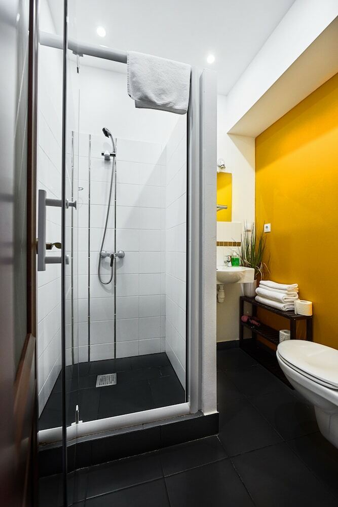 Hostal Park Chalet Residence