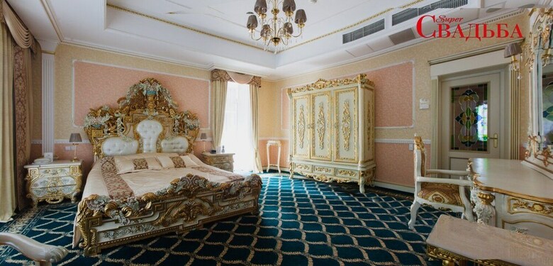 Grand Palace Hotel