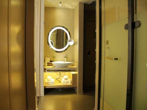 Lavande Hotel Yinchuan Railway Station Wanda