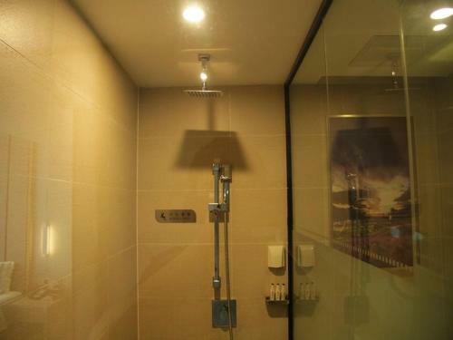 Lavande Hotel Yinchuan Railway Station Wanda