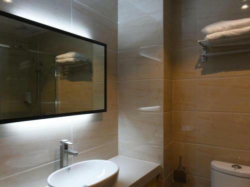 Hotel 7days Premium Yantai Railway Station Branch
