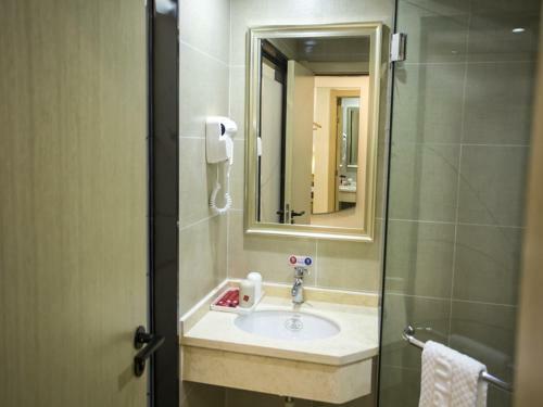 Thank Inn Plus Hotel Yichang Free Trade Zone Development Avenue