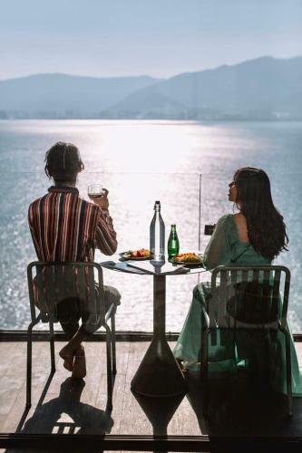 Hotel Mont XIX Full Lake View Luxury Villa