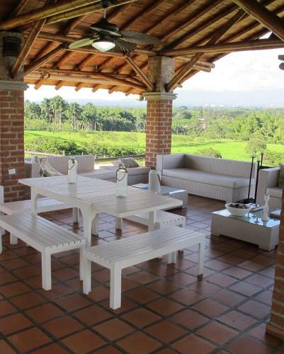 Hotel Rancho Eden