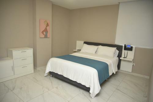 Or Hotel 94