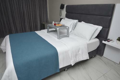 Or Hotel 94