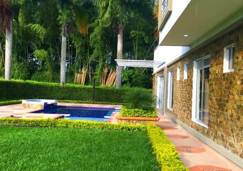 Casa Quinta Piscina Privada En Montenegro Eje Cafetero