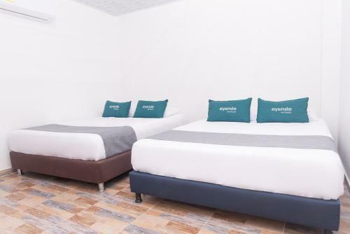 Hotel Ayenda The Mendoza Grand 1326