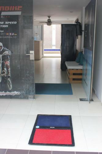 Bike Dive Hostel
