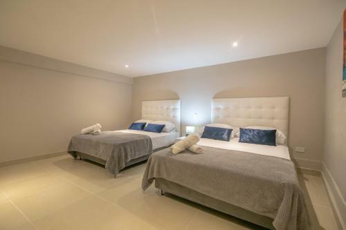 9 Bedroom Apartment With Jacuzzi In Old City