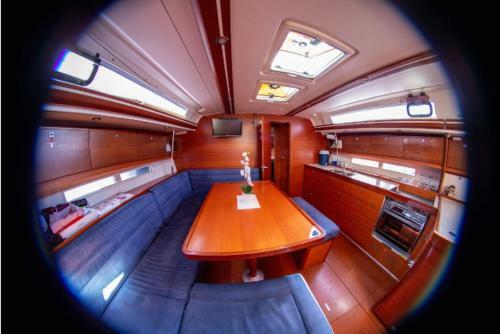 Sofisticado Velero 45'