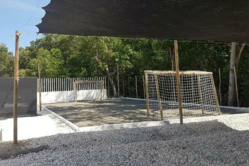 Spacious Home With Bedrooms And Across From Beach