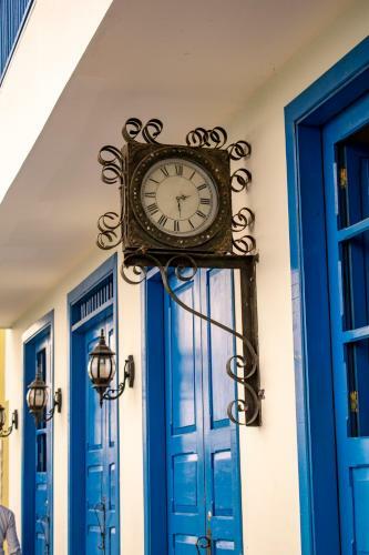 El Reloj Casa Hotel