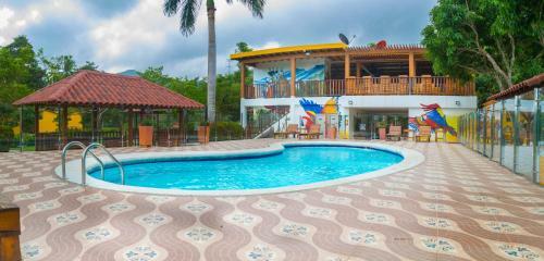 Hotel Senderos Del Mar