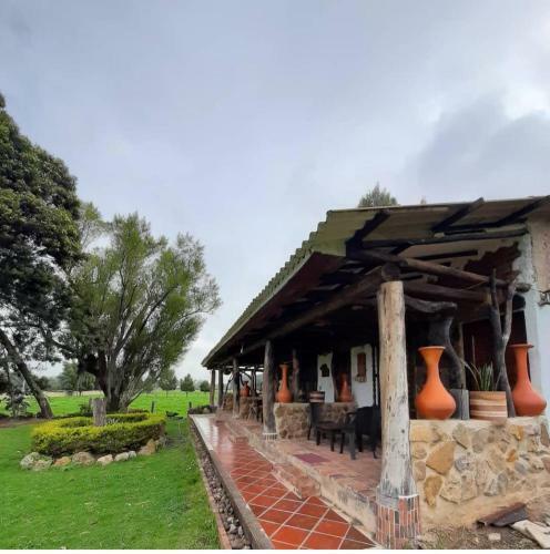 Hotel Campestre Ghuru