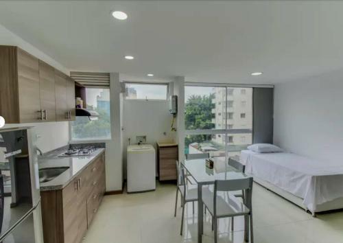 Apartamento Las Vegas El Poblado 3 Camas Y Balcon