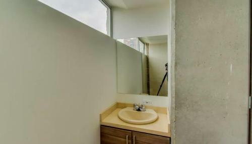 Apartamento Las Vegas El Poblado 3 Camas Y Balcon