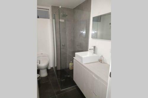 En El Poblado, Espectacular Apartamento Entero Nuevo