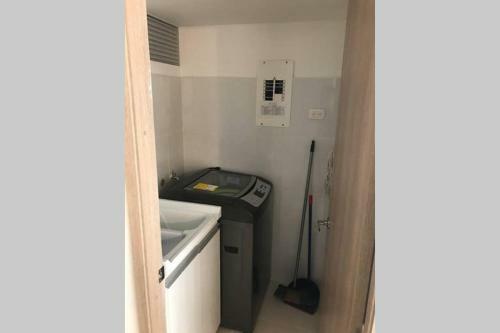 Apartamento C�modo Con Todo Lo Que Necesitas Con Aire Acondicionado !!