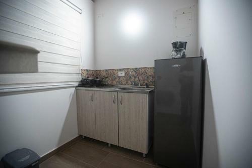 Hostal West House Rooms