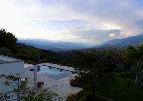 Finca Familiar Con Piscina Privada En San Jer�nimo Antioquia