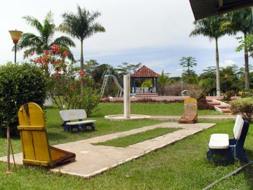 Small Rose Ecohotel