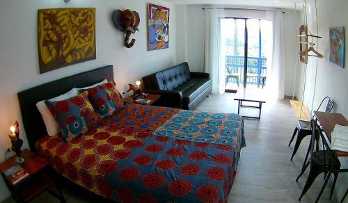 Hostal Casa Azul La Garrucha